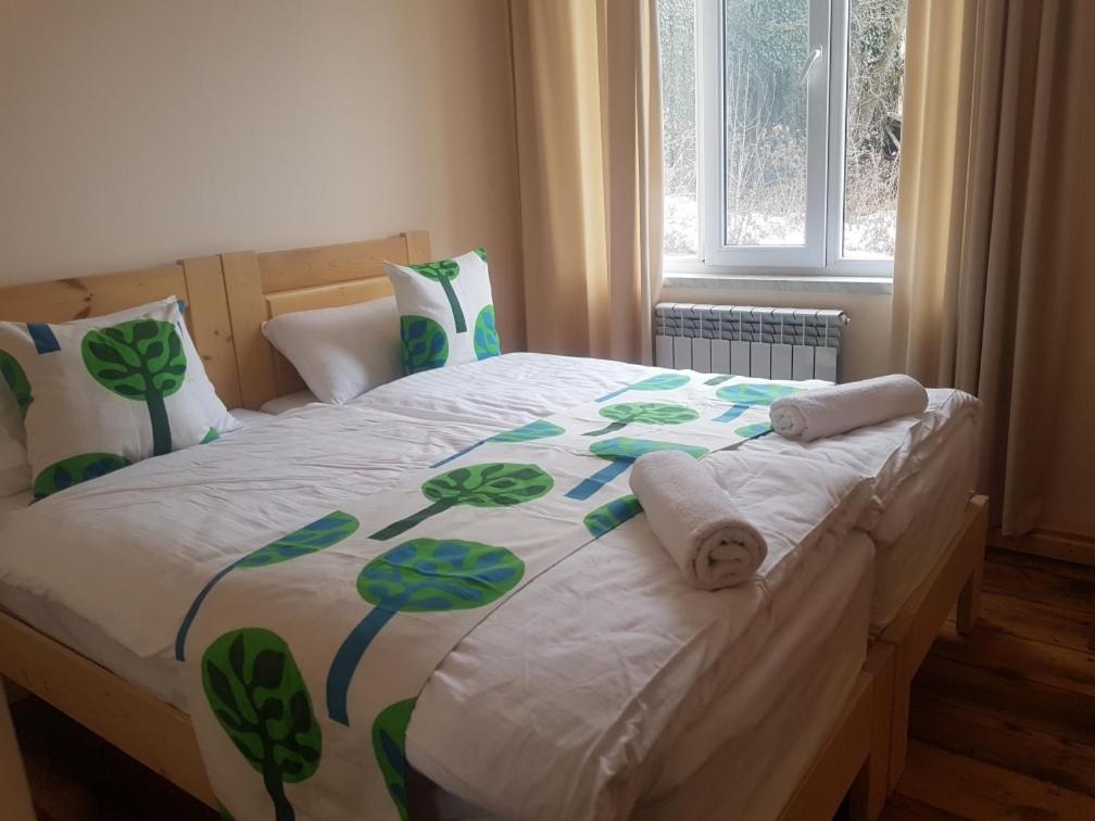 Petit Dilijan Bed & Breakfast Екстериор снимка